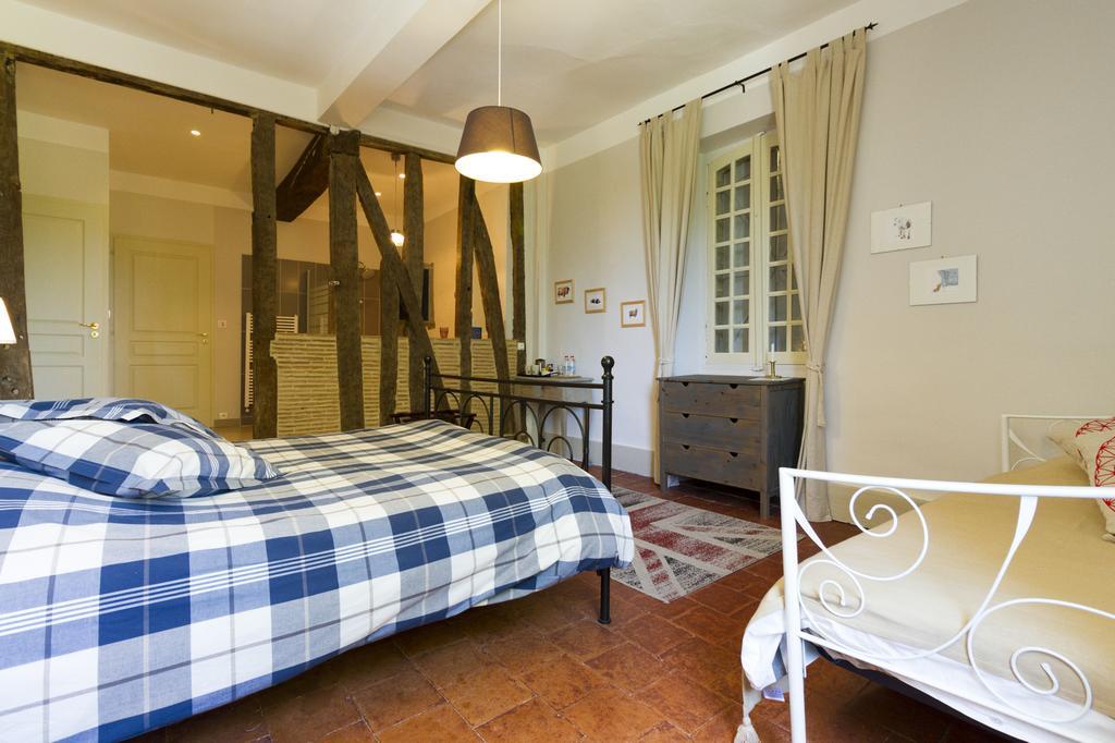 Le Gavachon Bed & Breakfast Leboulin Eksteriør bilde