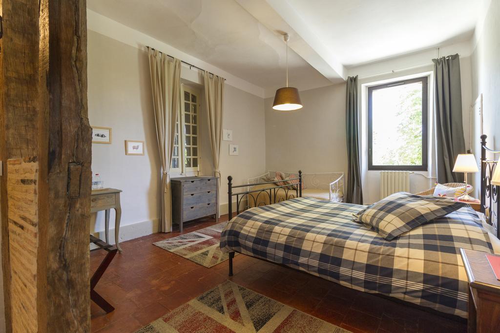Le Gavachon Bed & Breakfast Leboulin Eksteriør bilde