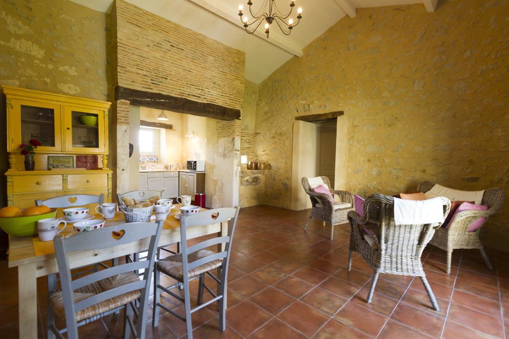 Le Gavachon Bed & Breakfast Leboulin Eksteriør bilde
