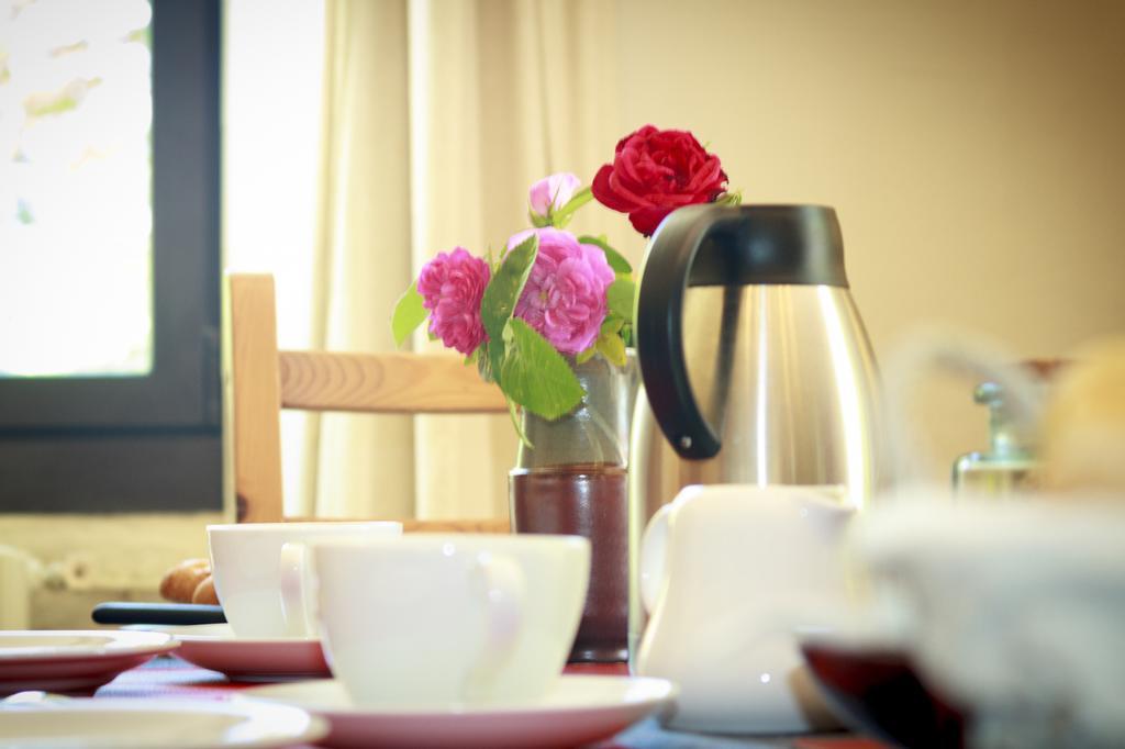 Le Gavachon Bed & Breakfast Leboulin Eksteriør bilde